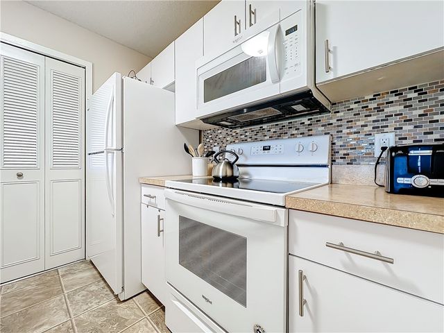46 Plantation Drive 203, Vero Beach, FL 32966