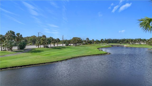 46 Plantation Drive 203, Vero Beach, FL 32966