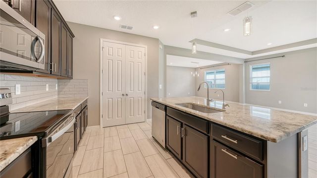 14239 59TH CIRCLE E, Bradenton, FL 34211