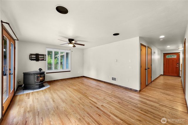 3192 Santa Fe Court, Camano Island, WA 98282
