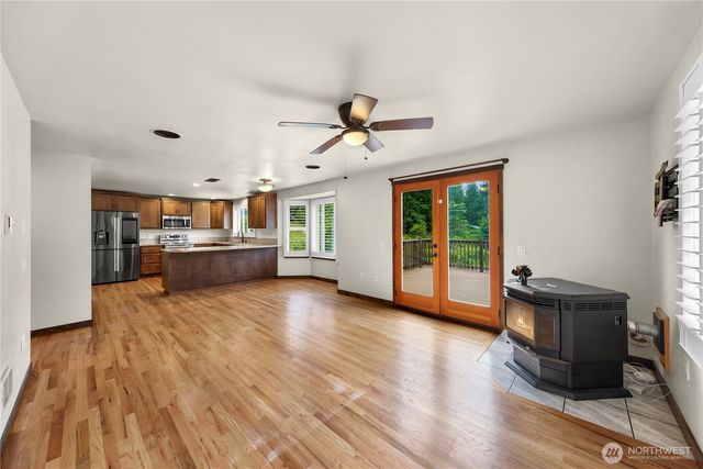 3192 Santa Fe Court, Camano Island, WA 98282