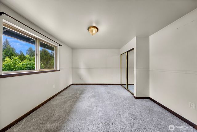 3192 Santa Fe Court, Camano Island, WA 98282