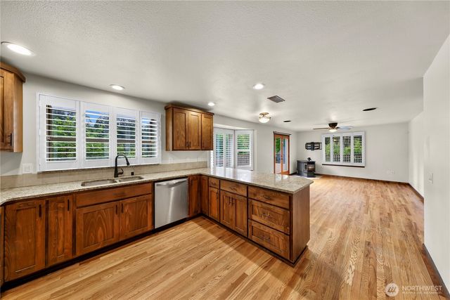 3192 Santa Fe Court, Camano Island, WA 98282