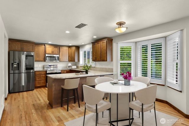 3192 Santa Fe Court, Camano Island, WA 98282