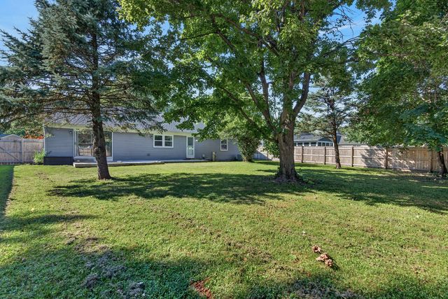 16 Sherwick Road, Oswego, IL 60543