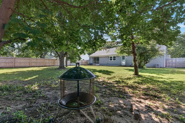 16 Sherwick Road, Oswego, IL 60543