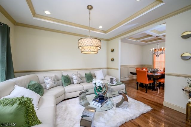32 Pleasant Plains Rd, Franklin Twp., NJ 08823