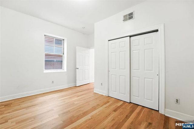 85 Broadway 1E, Jersey City, NJ 07306