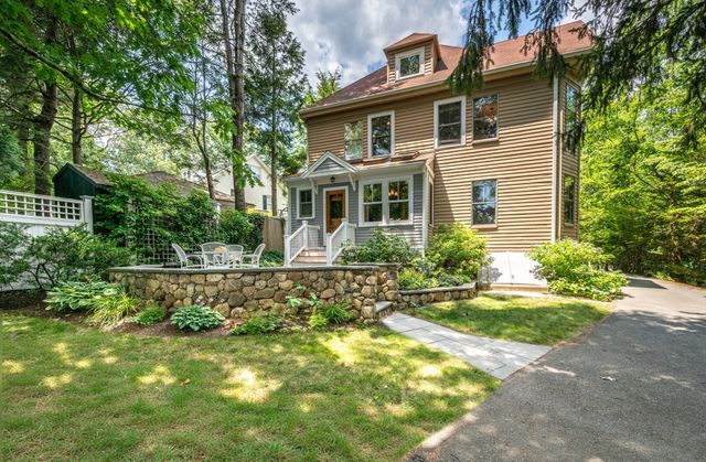 8 Cypress Rd, Wellesley, MA 02481