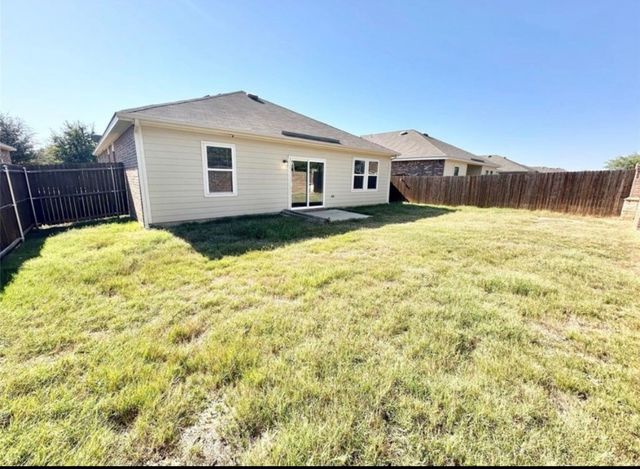 421 Starboard Drive, Crowley, TX 76036