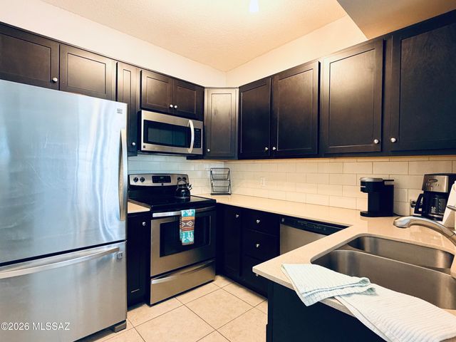 1500 E Pusch Wilderness Dr Unit 11104, Tucson, AZ 85737