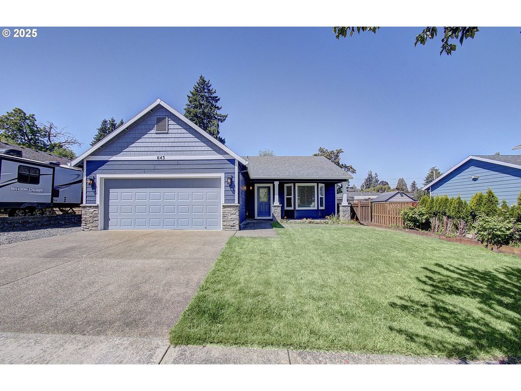643 S 13TH Ave, Cornelius, OR 97113