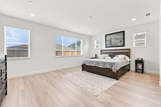 20 Grapevine Court, Oakley, CA 94561