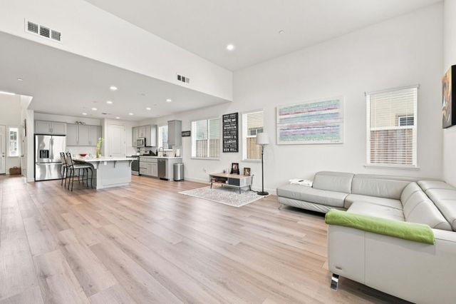20 Grapevine Court, Oakley, CA 94561