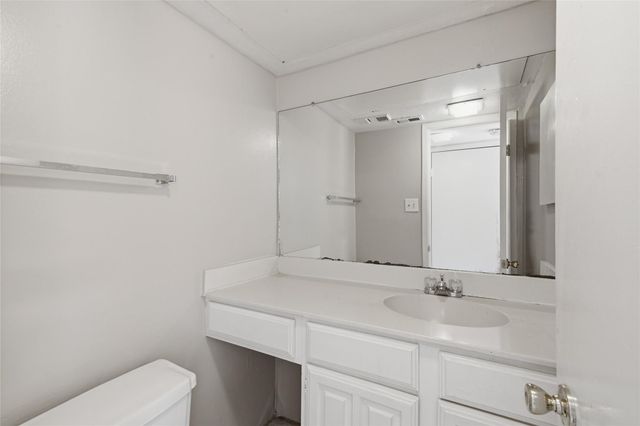 2120 Wilcrest Drive 108, Houston, TX 77042