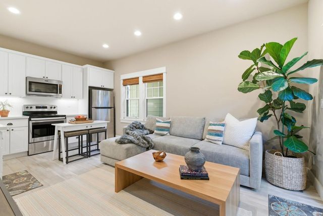 15681 Camino Del Cerro, Los Gatos, CA 95032