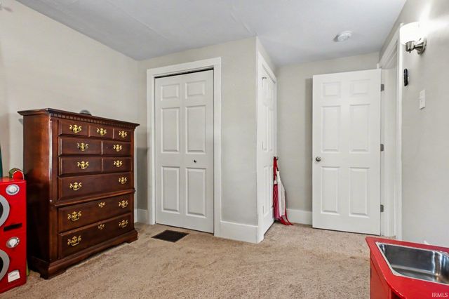 1120 E Ewing Avenue, South Bend, IN 46613