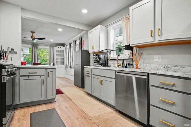 1120 E Ewing Avenue, South Bend, IN 46613