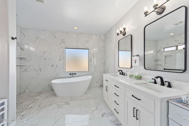 7961 N Lime Star Drive, Tucson, AZ 85743