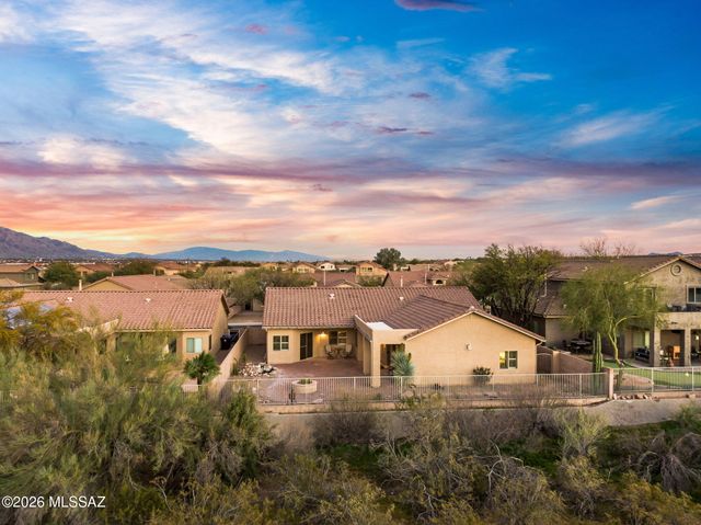 7961 N Lime Star Drive, Tucson, AZ 85743