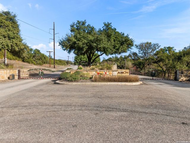 2025 Stagecoach Way, Canyon Lake, TX 78133