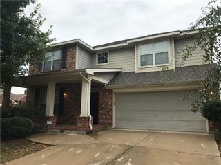 6604 Bluebird Drive, Arlington, TX 76001