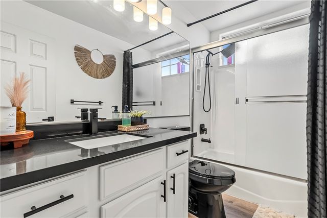 1894 E Emerald Lake Drive, Fort Mohave, AZ 86426