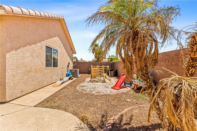 1894 E Emerald Lake Drive, Fort Mohave, AZ 86426