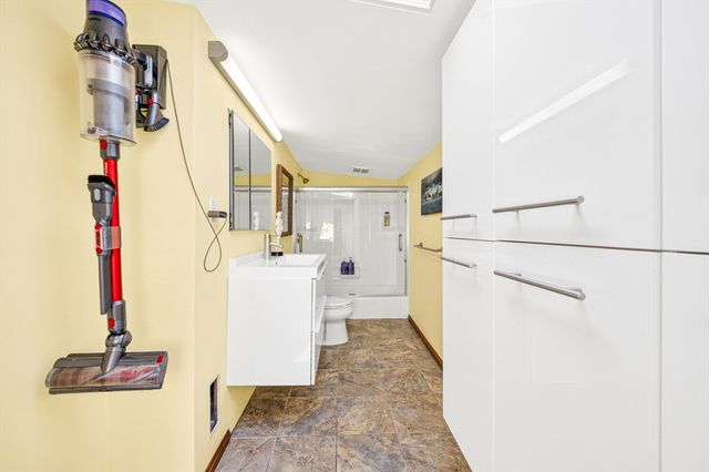 13 Mulcahy Lane, Billerica, MA 01821