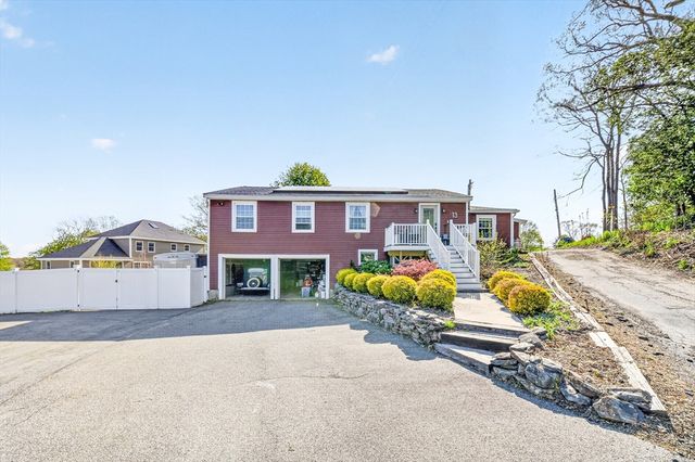 13 Mulcahy Lane, Billerica, MA 01821