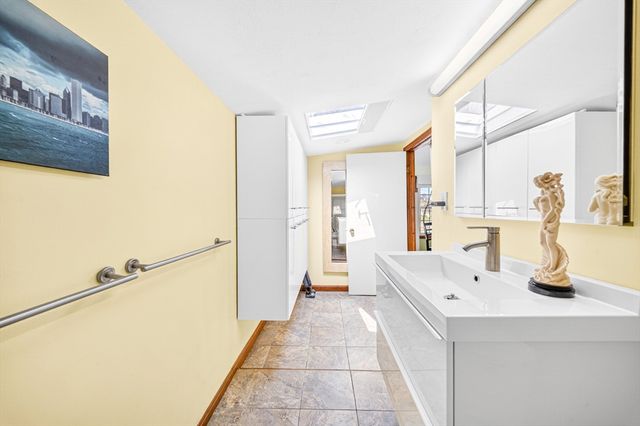 13 Mulcahy Lane, Billerica, MA 01821