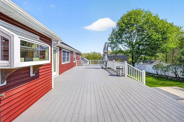 13 Mulcahy Lane, Billerica, MA 01821