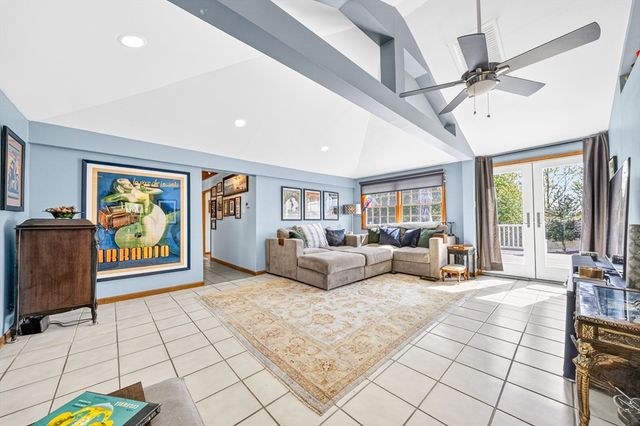 13 Mulcahy Lane, Billerica, MA 01821