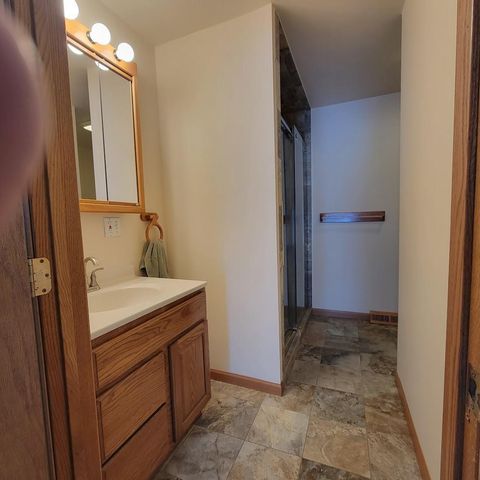 1557 Old Lancaster Road, Platteville, WI 53818