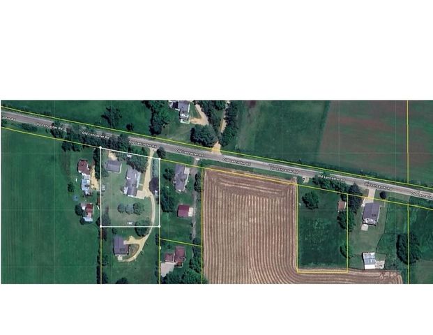 1557 Old Lancaster Road, Platteville, WI 53818
