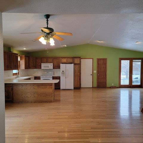 1557 Old Lancaster Road, Platteville, WI 53818