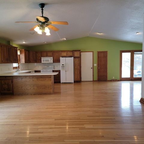 1557 Old Lancaster Road, Platteville, WI 53818