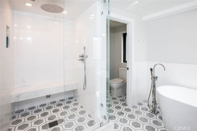 511 Bayview Drive, Manhattan Beach, CA 90266