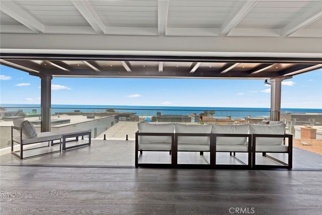 511 Bayview Drive, Manhattan Beach, CA 90266