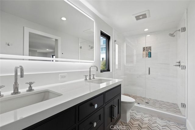 511 Bayview Drive, Manhattan Beach, CA 90266