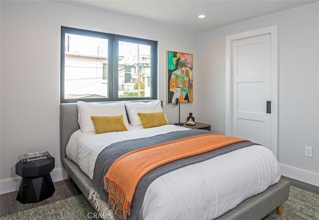 511 Bayview Drive, Manhattan Beach, CA 90266