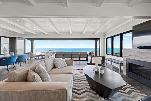511 Bayview Drive, Manhattan Beach, CA 90266