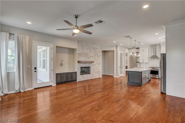 3374 Garden Shower Place, Las Vegas, NV 89135