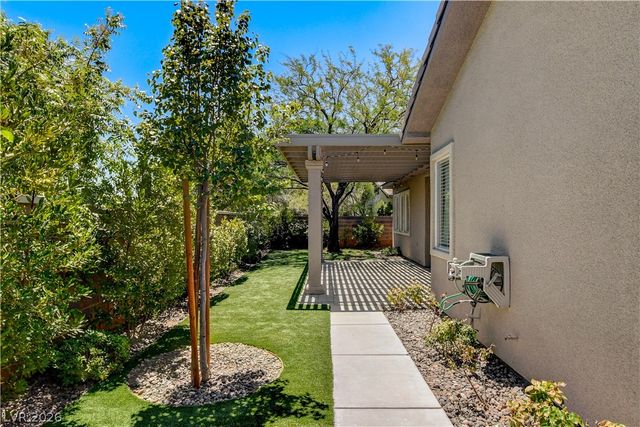 3374 Garden Shower Place, Las Vegas, NV 89135