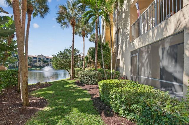 800 Uno Lago Drive 102, Juno Beach, FL 33408