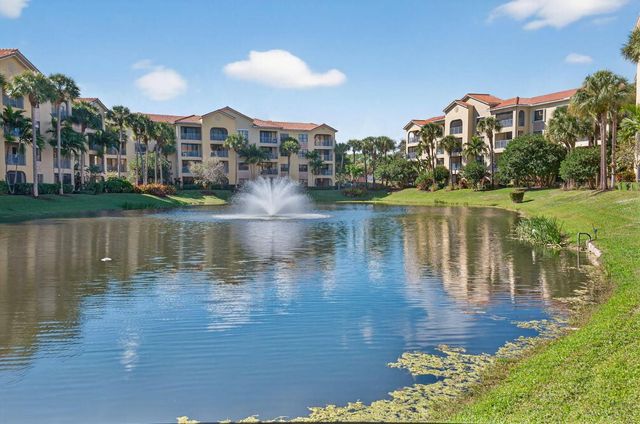 800 Uno Lago Drive 102, Juno Beach, FL 33408