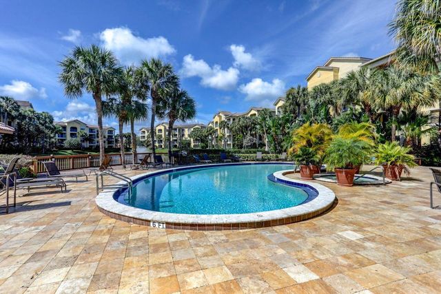 800 Uno Lago Drive 102, Juno Beach, FL 33408