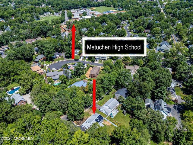 300 E Chestnut Avenue, Metuchen, NJ 08840