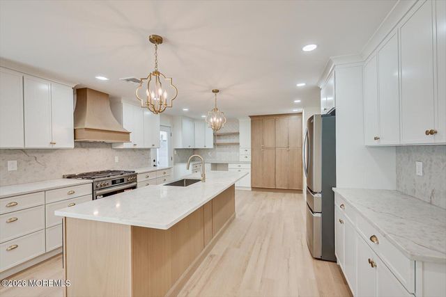 300 E Chestnut Avenue, Metuchen, NJ 08840