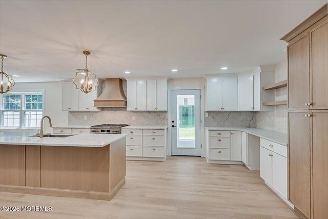 300 E Chestnut Avenue, Metuchen, NJ 08840
